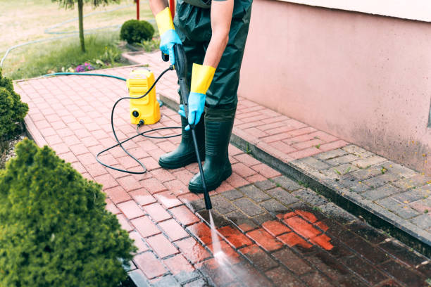 Why Choose Our Certified Pressure Washing Experts for Your Project Needs in Woodland Park, CO?